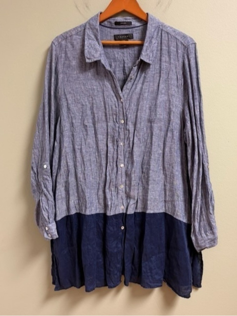 Tahari Light Blue Linen Shirt with Navy Trim